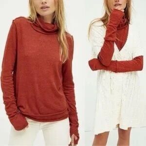 Free People We the Free Orange Rust Turtleneck Funnel Neck Knit Top Large